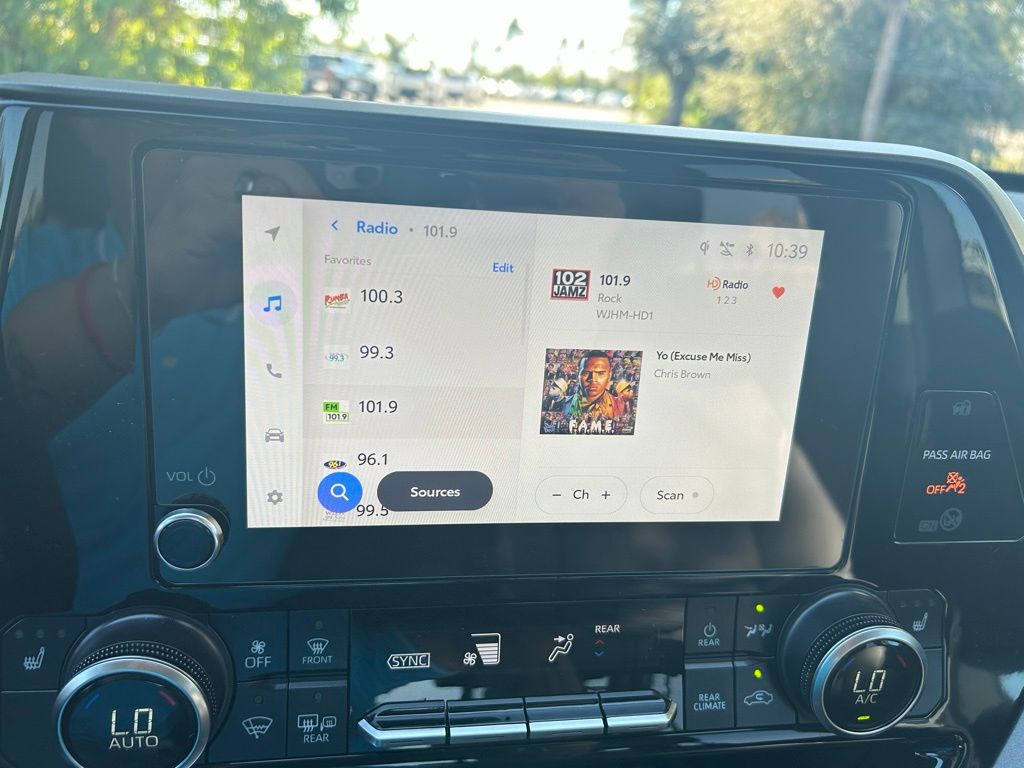 Thumbnail: 2025 Toyota Highlander - 24