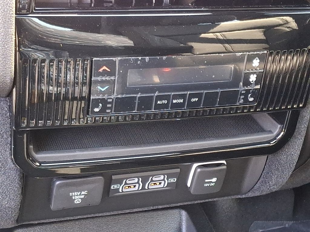 New 2026 Jeep Grand Wagoneer SUV