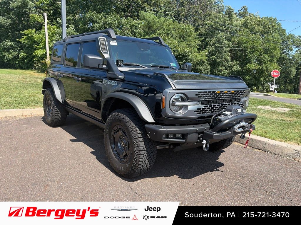Shadow Black 2024 Ford Bronco SUV / Crossover Four-Wheel Drive Automatic