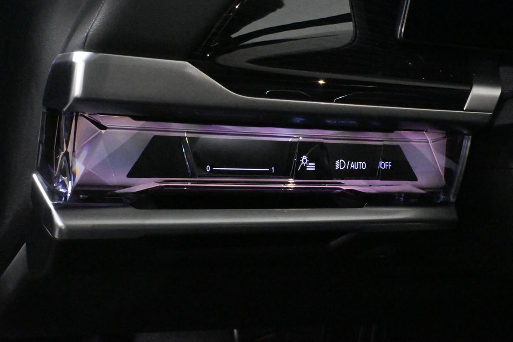 2025 BMW 7 Series 760i xDrive 28