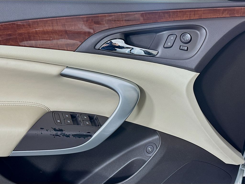 Thumbnail: 2016 Buick Regal - 18