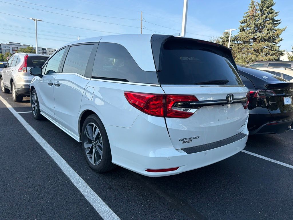 Thumbnail: 2024 Honda Odyssey - 2