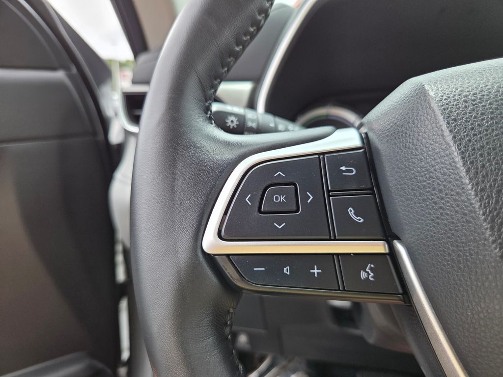 Used 2022 Toyota Highlander Hybrid SUV