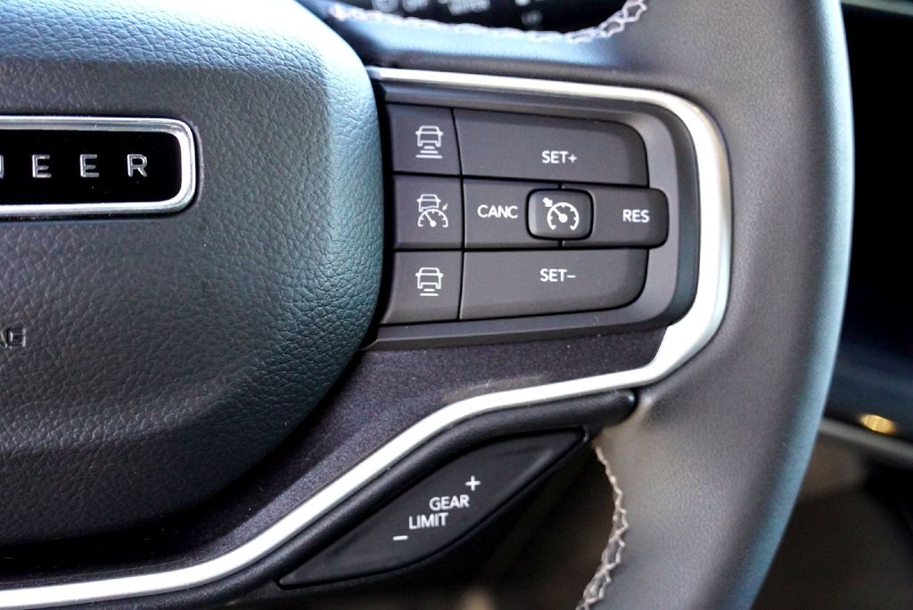 Used Car 2022 Jeep Wagoneer  Series I For Sale Under $40,000 In Taylor, Texas