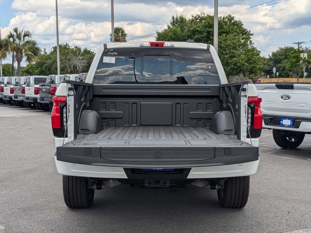 2025 Ford F-150 Lightning Platinum