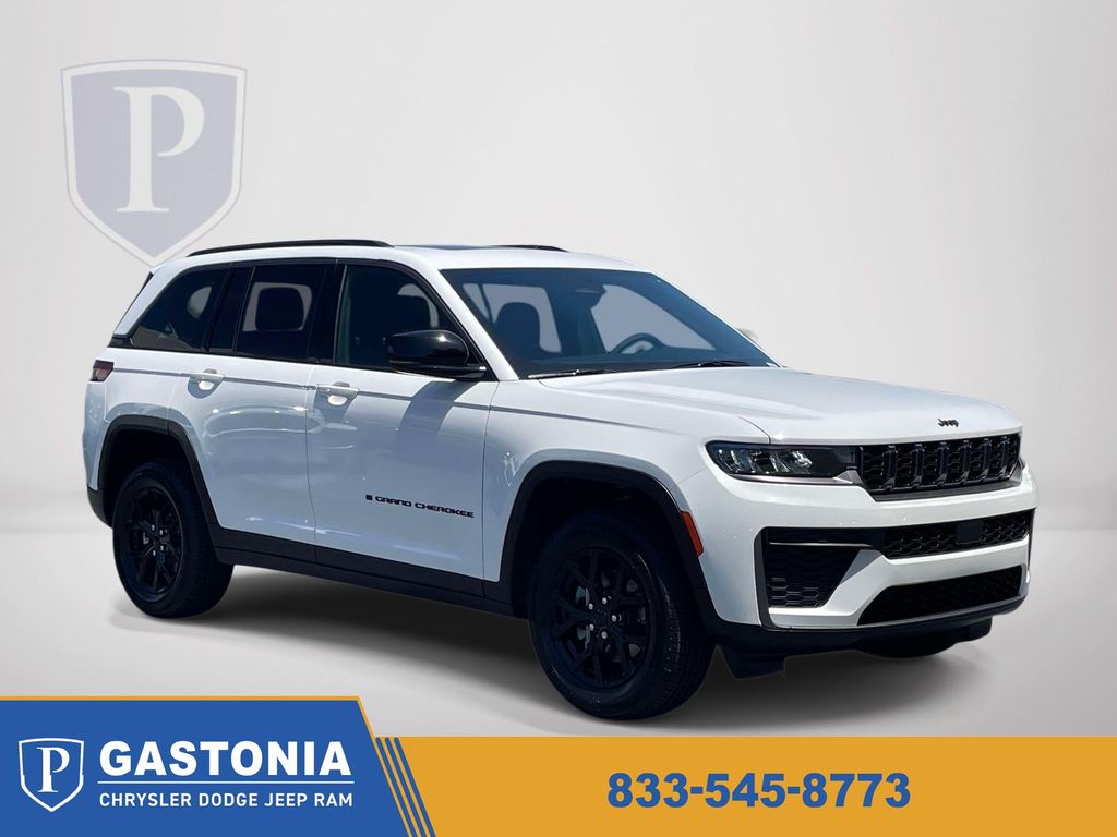 2026 Jeep Grand Cherokee Altitude
