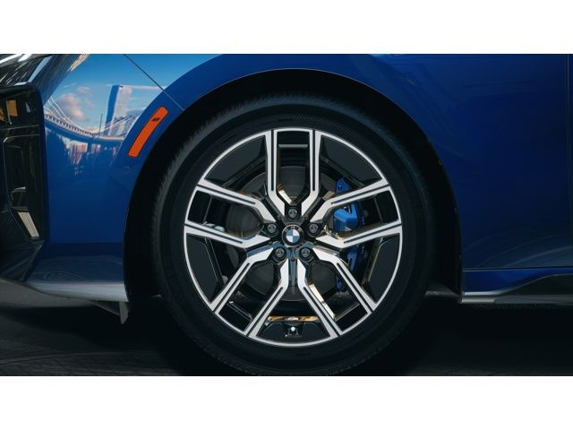 Thumbnail: 2026 BMW 7 Series - 7