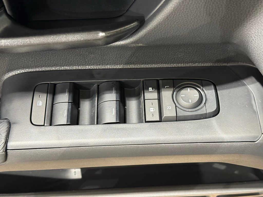 Thumbnail: 2025 Toyota Tacoma - 15