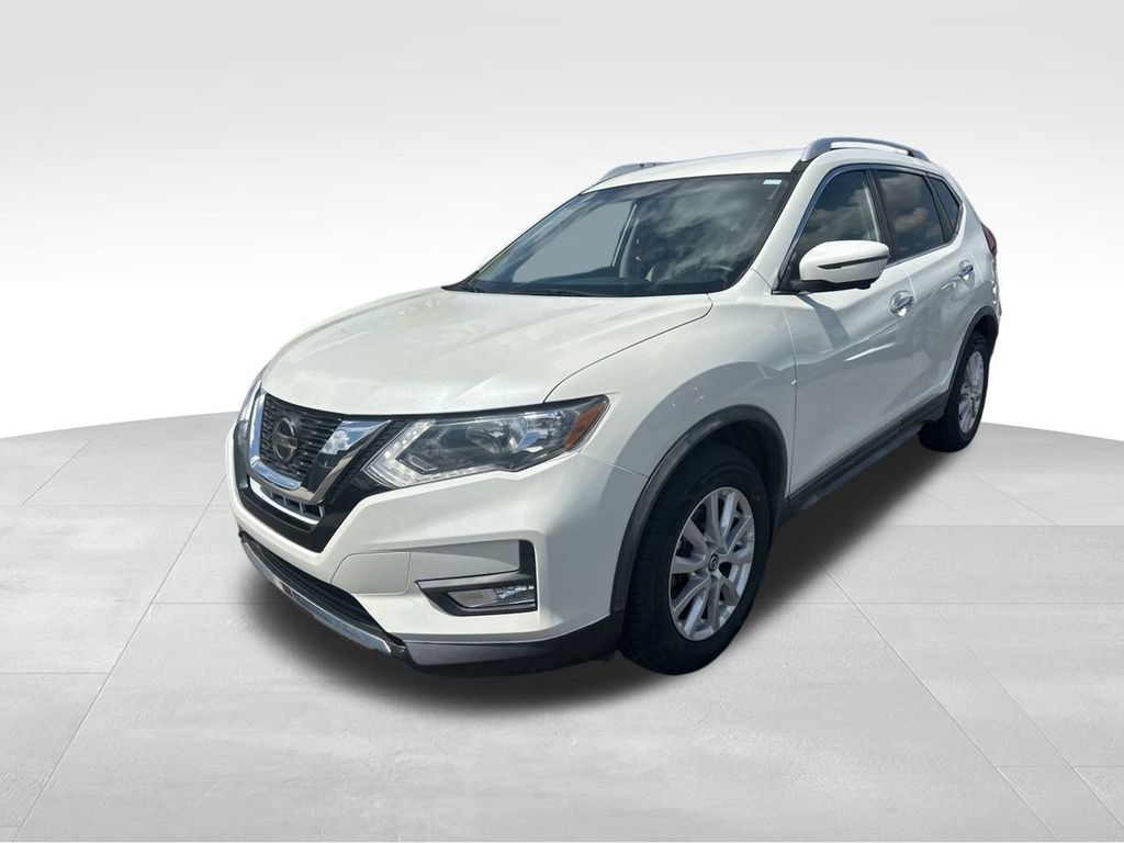 2018 Pearl White Nissan Rogue SV FWD SUV