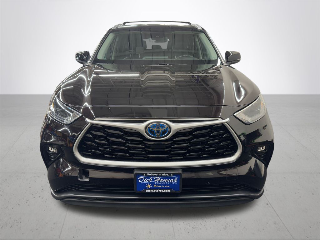 2022 Toyota Highlander Hybrid XLE