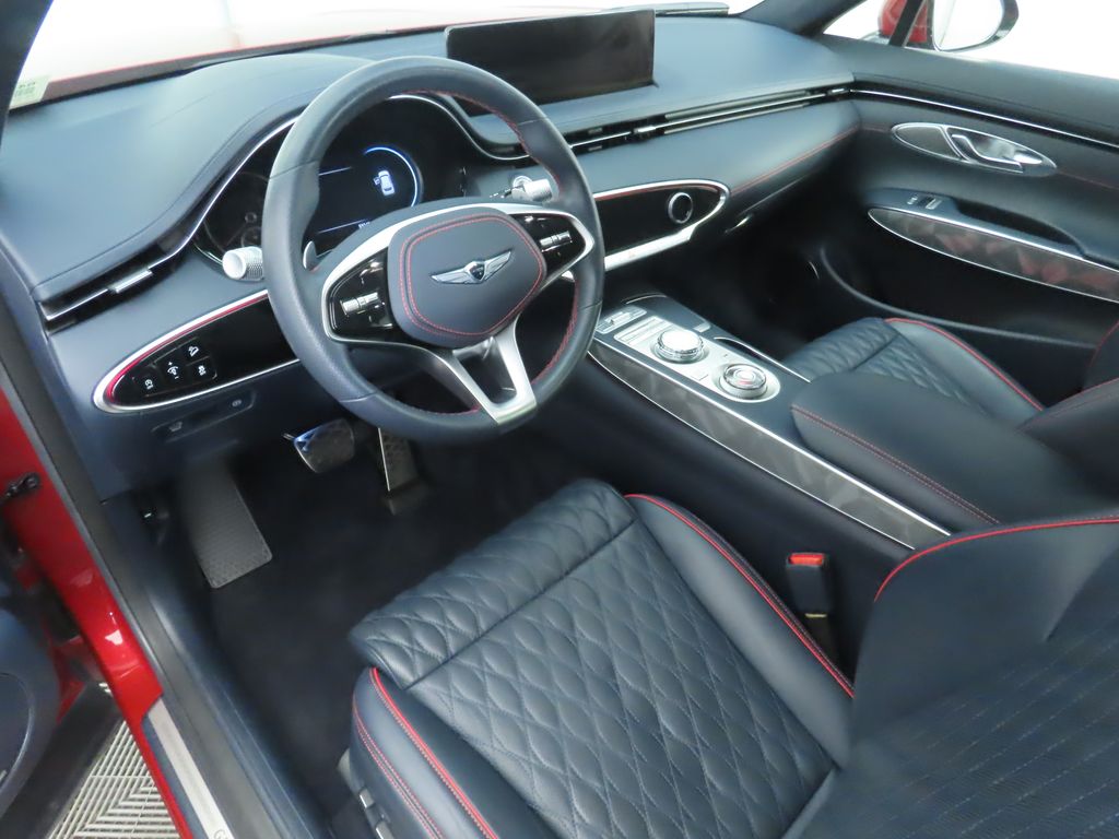 Thumbnail: 2022 Genesis GV70 - 9