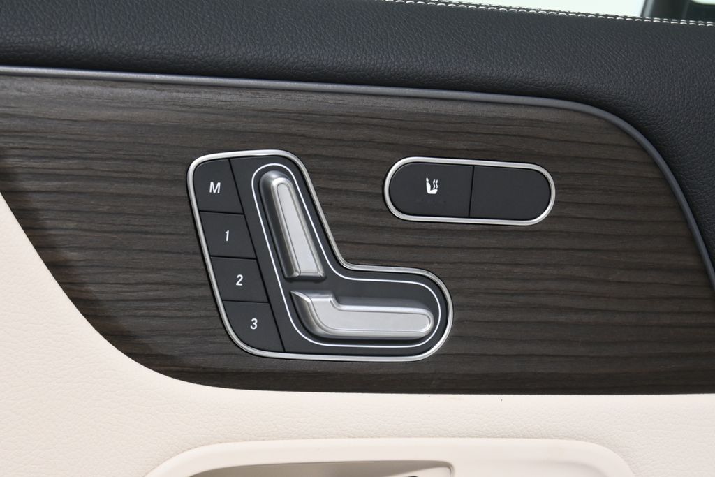 Thumbnail: 2026 Mercedes-Benz GLA - 30