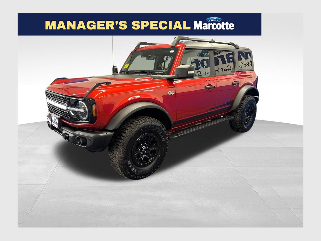 Hot Pepper Red Metallic Tinted Clearcoat 2023 Ford Bronco Wildtrak Advanced 4-Door 4WD SUV / Crossover Four-Wheel Drive Automatic