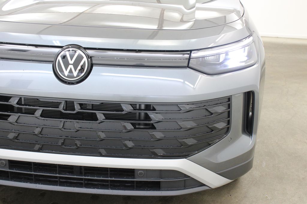 new 2026 Volkswagen Tiguan car, priced at $34,643