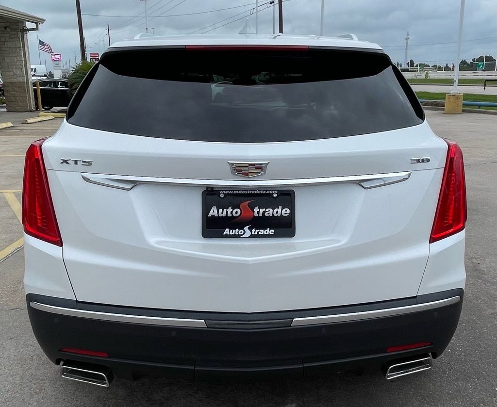 2018 Cadillac XT5 Luxury White at Bayway Cadillac of The Woodlands