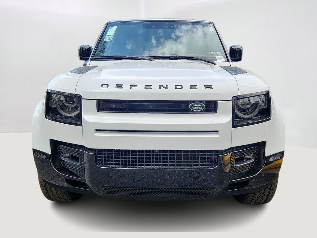 2025 Land Rover Defender 110 2