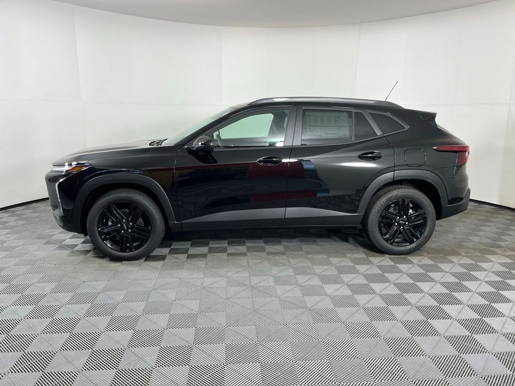 Thumbnail: 2026 Chevrolet Trax - 2