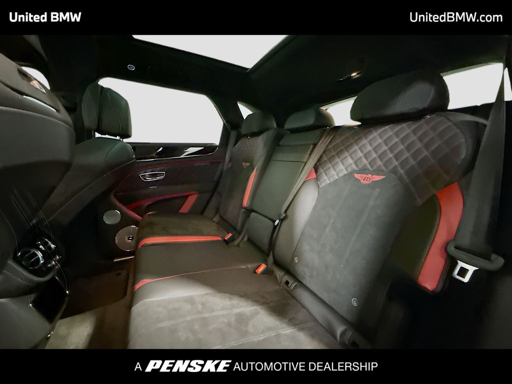 Thumbnail: 2022 Bentley Bentayga - 13