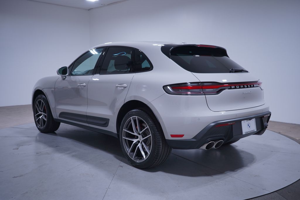 2024 Porsche Macan S 3