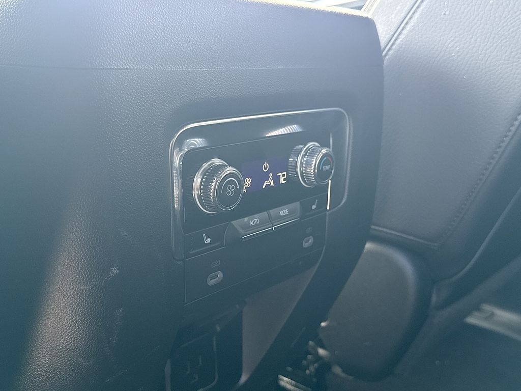 2024 GMC Yukon XL Denali Onyx Black - Jim Hudson Acura - Image 33