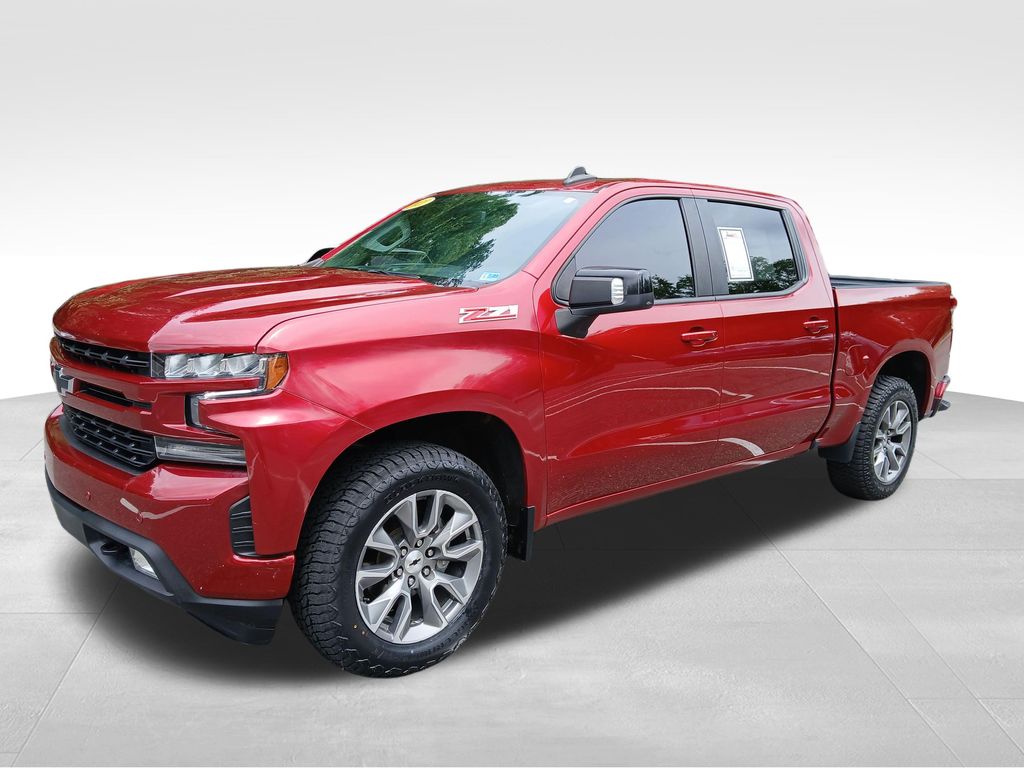 Used 2021 Red Chevrolet RST image 3