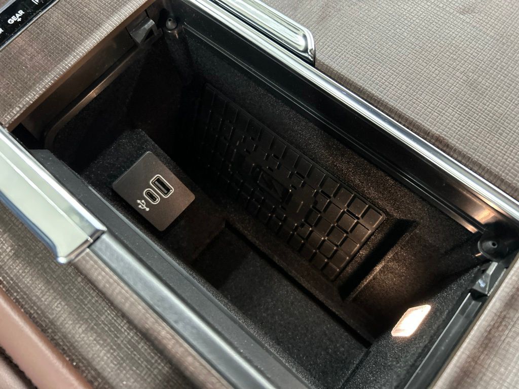 new 2026 Lincoln Navigator car, priced at $99,868