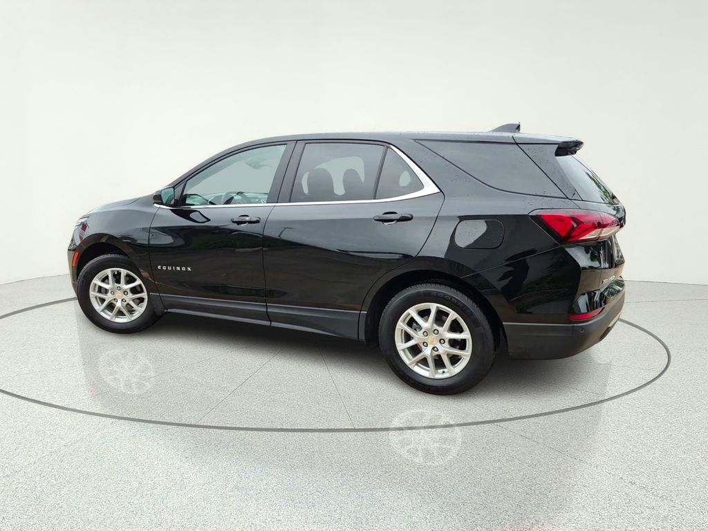 2023 Chevrolet Equinox LT - 3