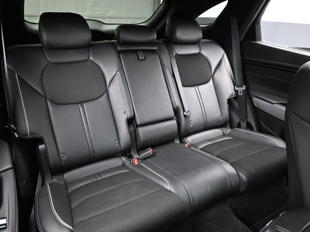 2022 Genesis GV70 2.5T Standard