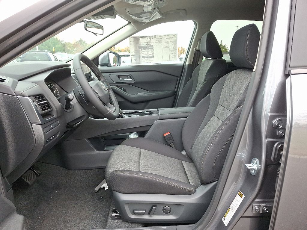 Thumbnail: 2026 Nissan Rogue - 6