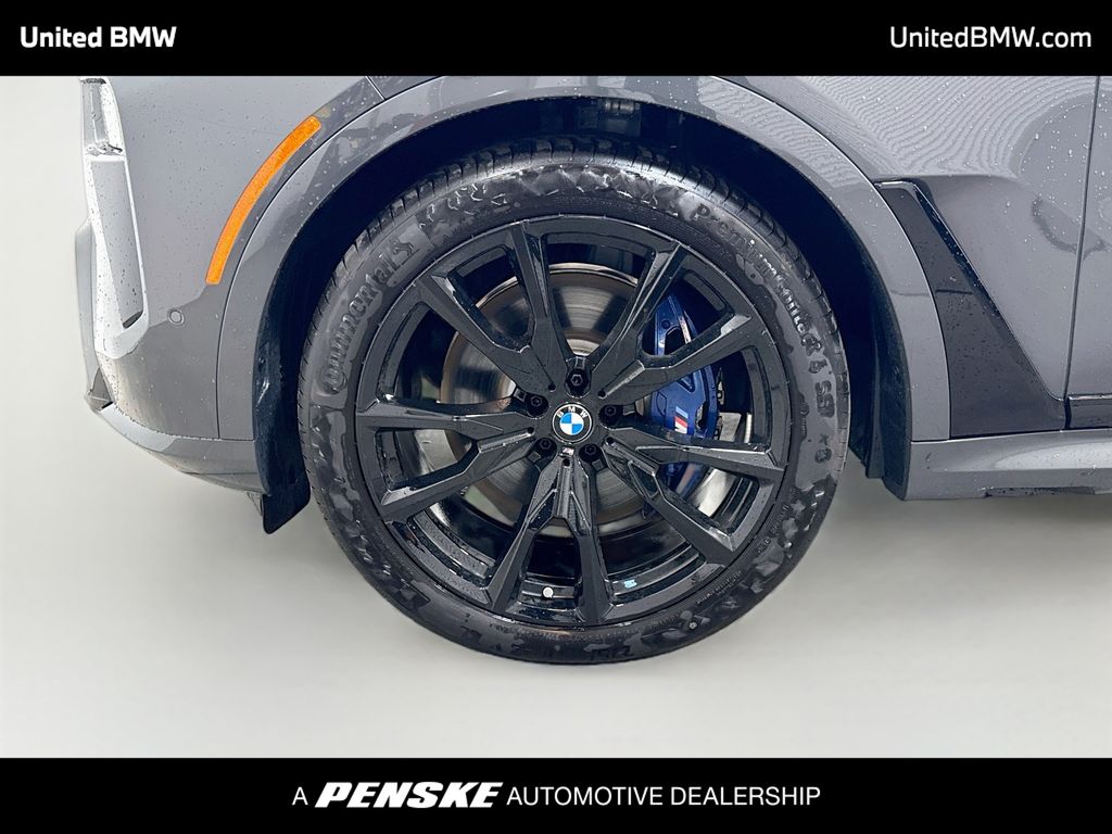 Thumbnail: 2026 BMW X7 - 9