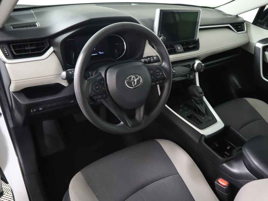 Thumbnail: 2023 Toyota RAV4 - 9