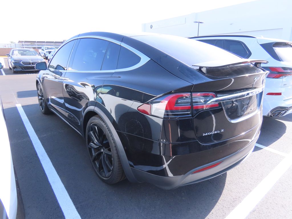Thumbnail: 2017 Tesla Model X - 4