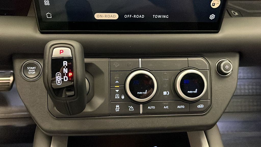 2025 Land Rover Defender 110 19