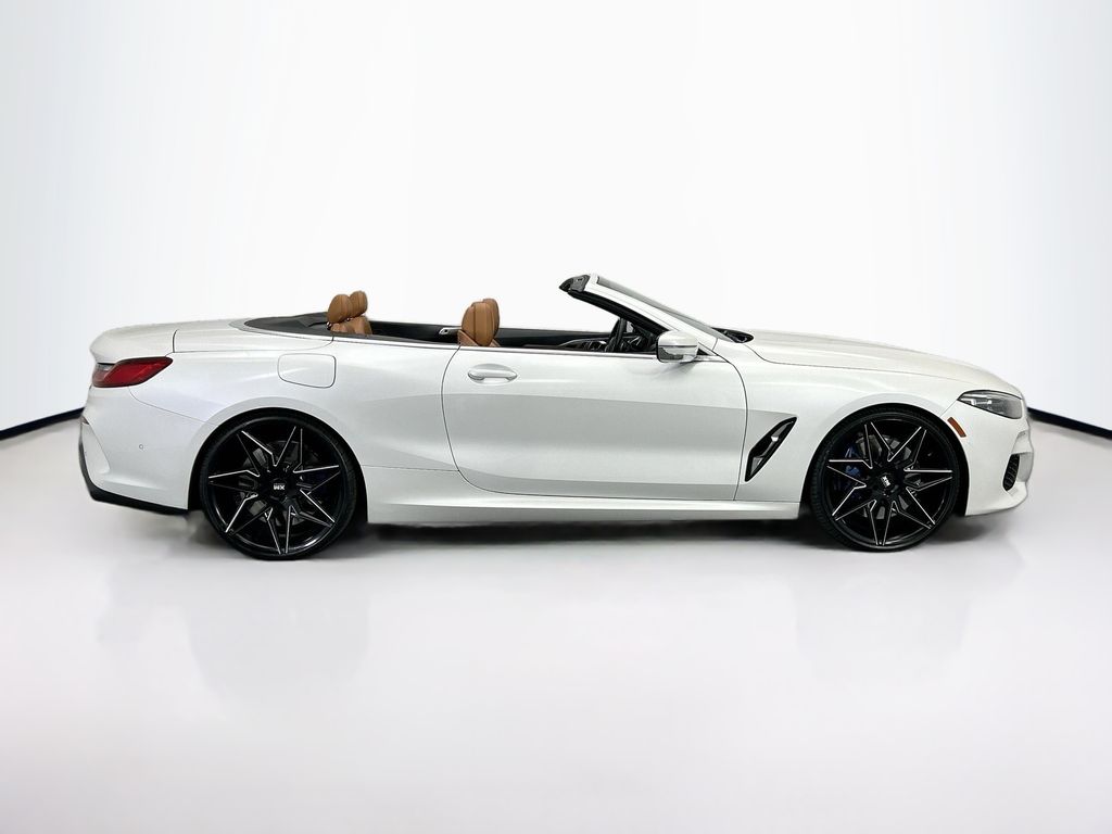 Thumbnail: 2019 BMW 8 Series - 4