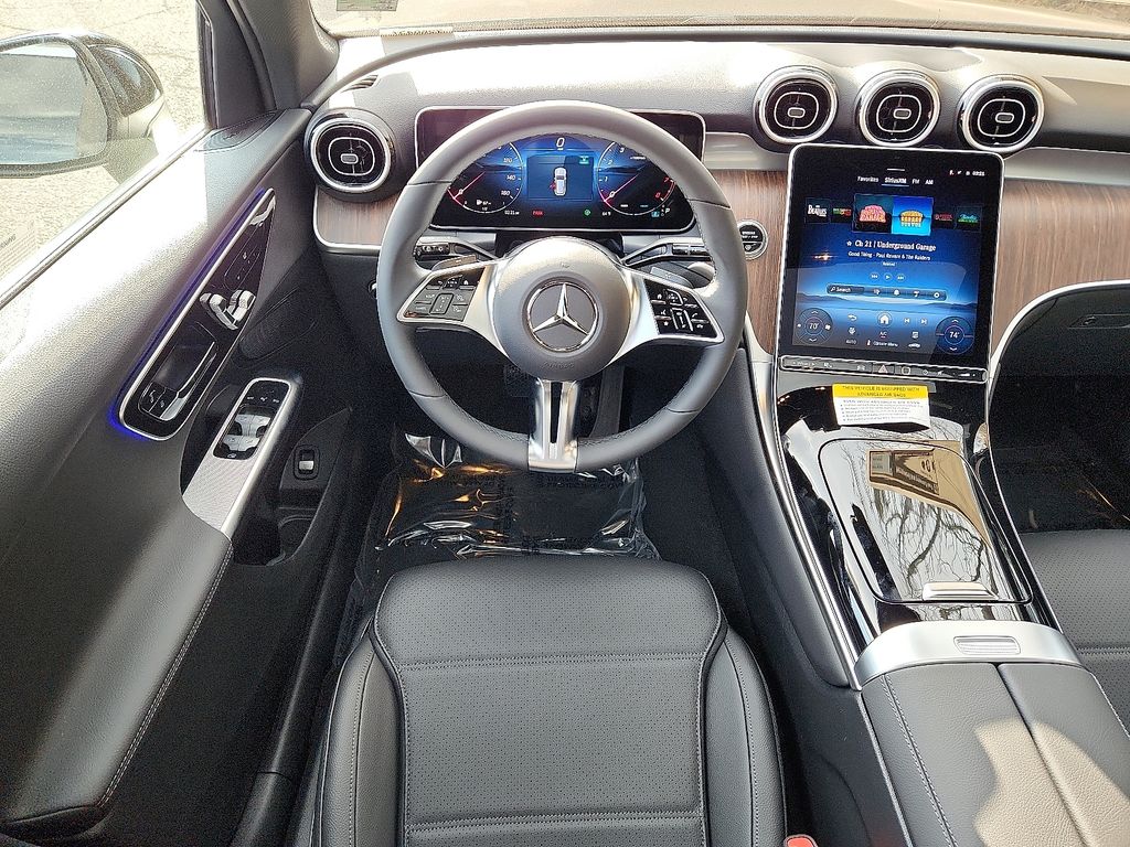 Thumbnail: 2026 Mercedes-Benz GLC - 7