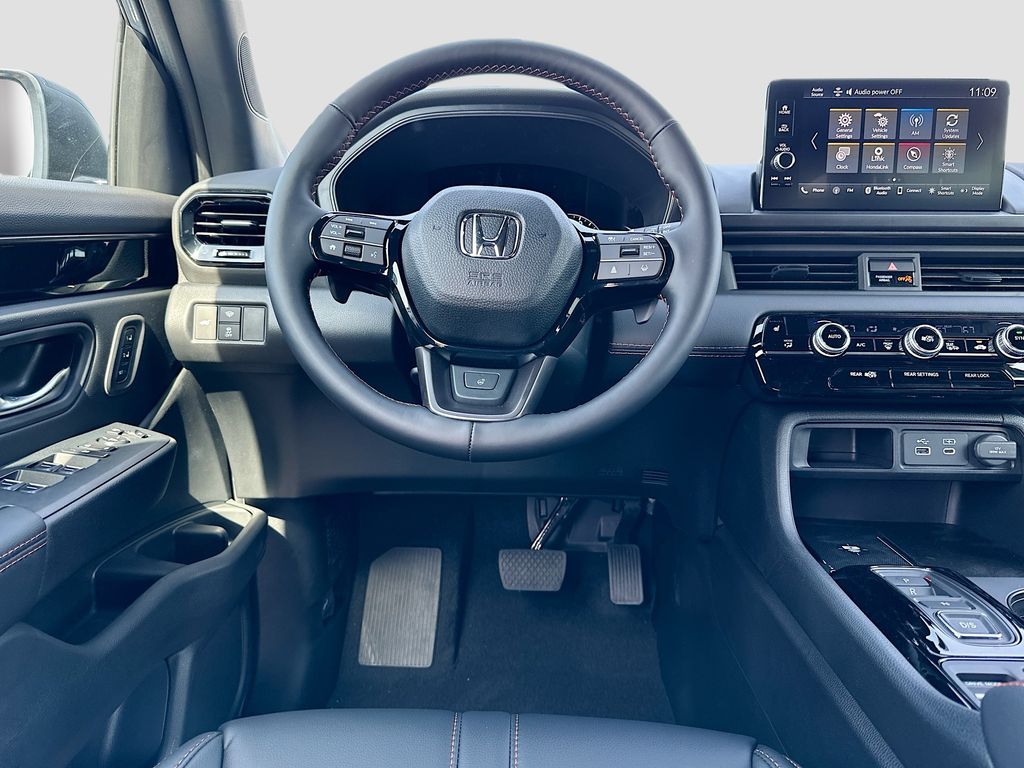 2025 Honda Pilot TrailSport 18