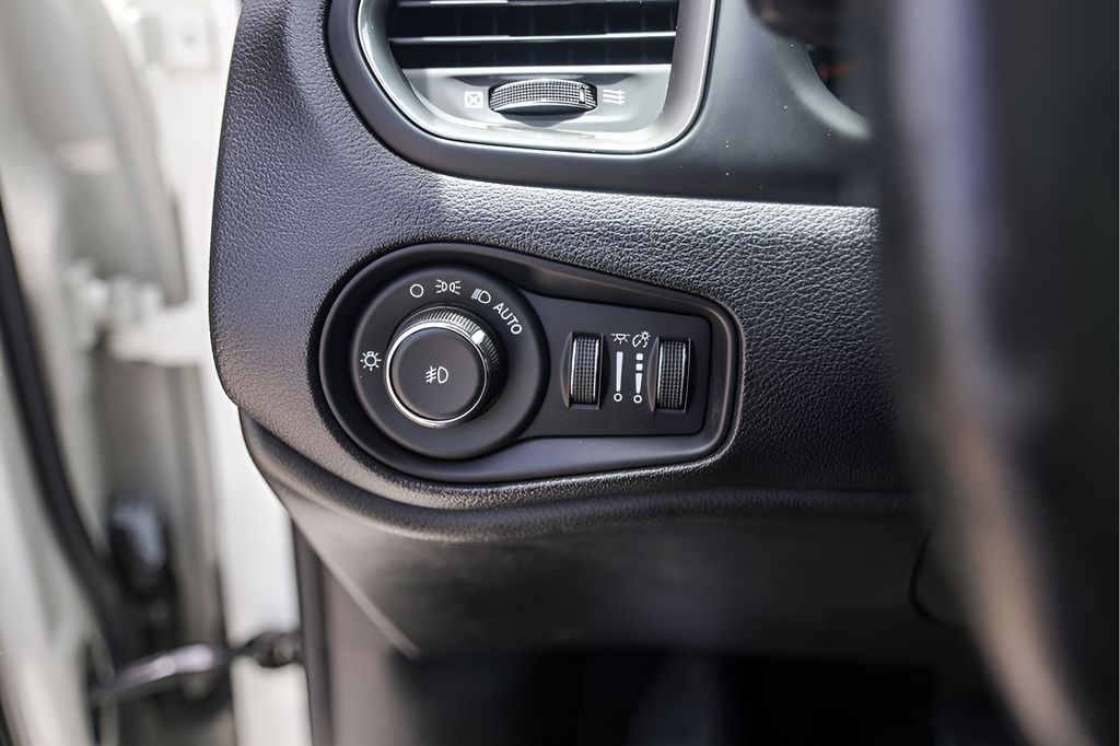 Used Car 2018 Jeep Renegade  Limited For Sale Under $20,000 In Austin, Texas