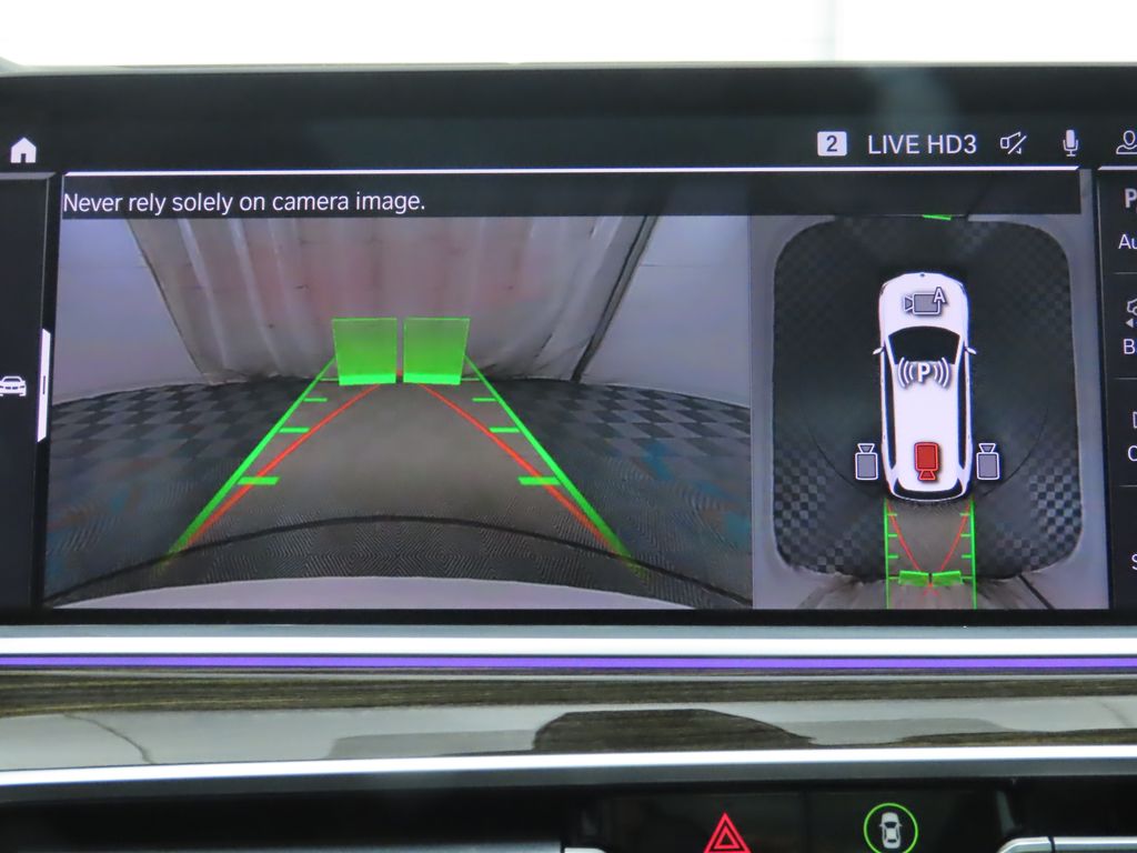 Thumbnail: 2020 BMW X7 - 16