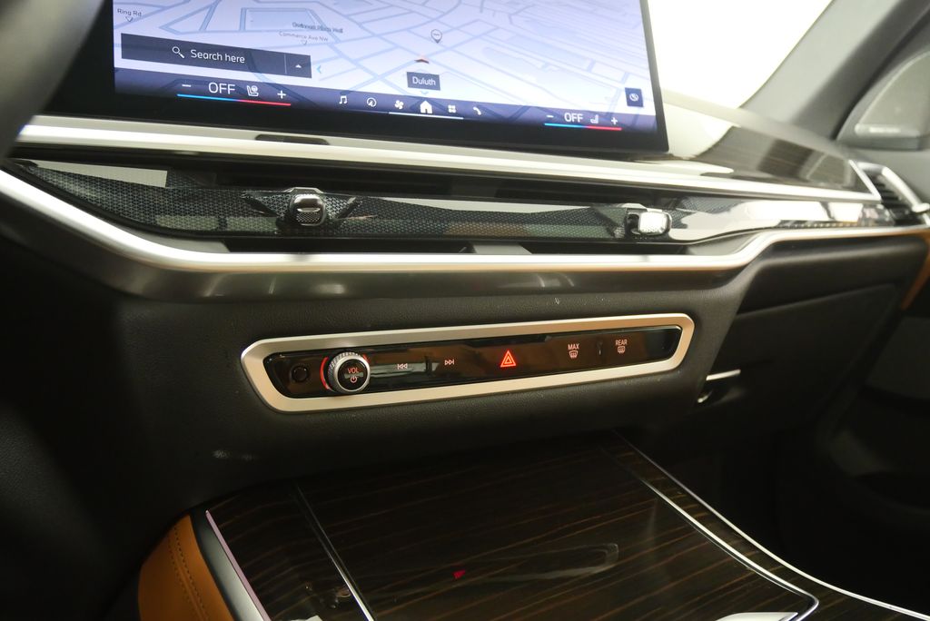 Thumbnail: 2025 BMW X5 - 25