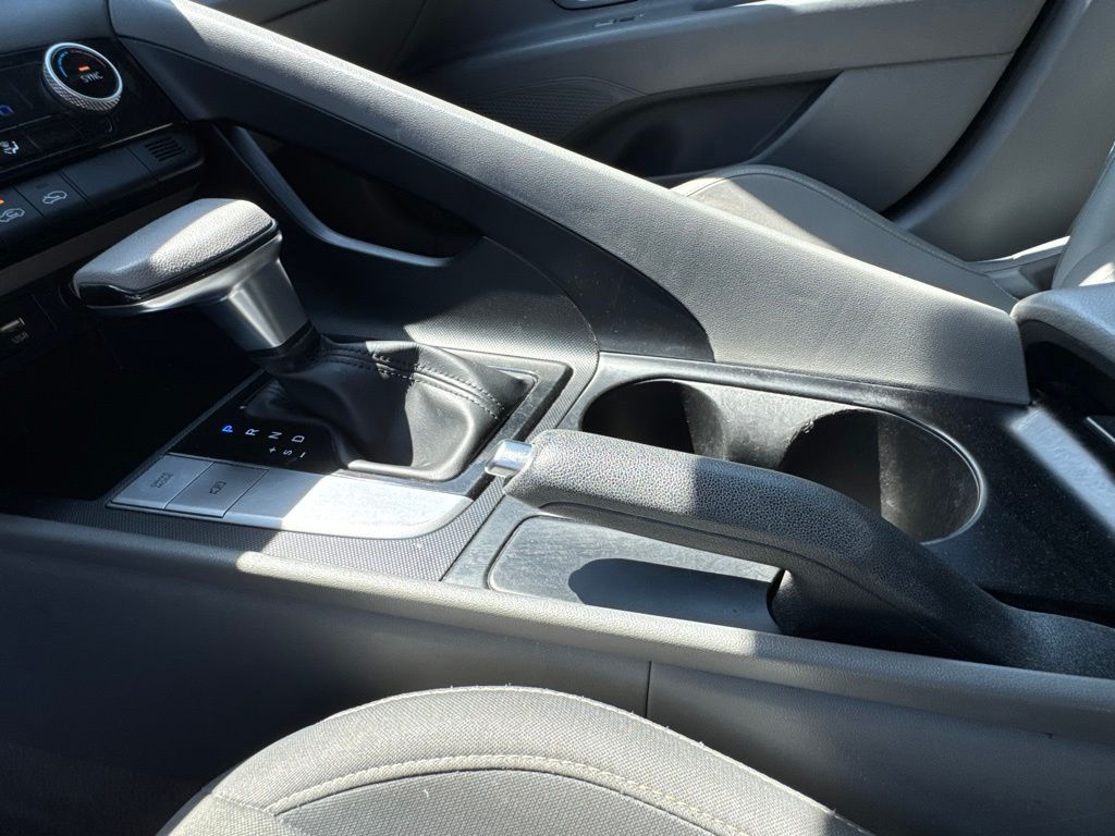 Used 2022 Hyundai Elantra Sedan