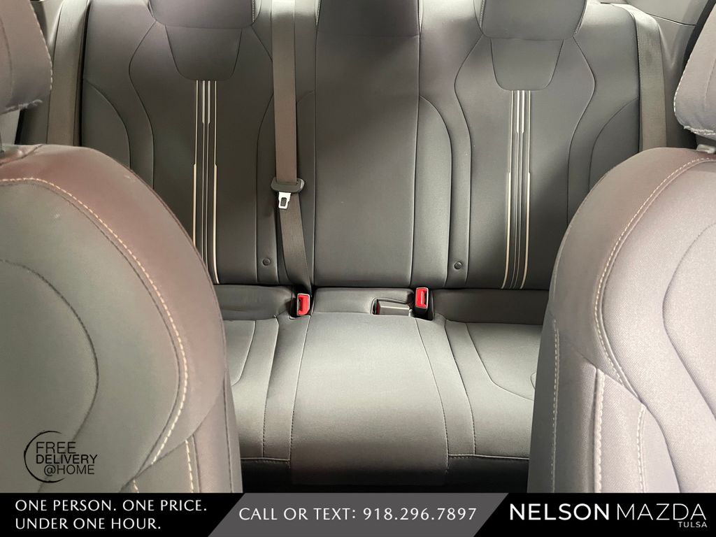 Used 2022 Black Hyundai SEL image 30