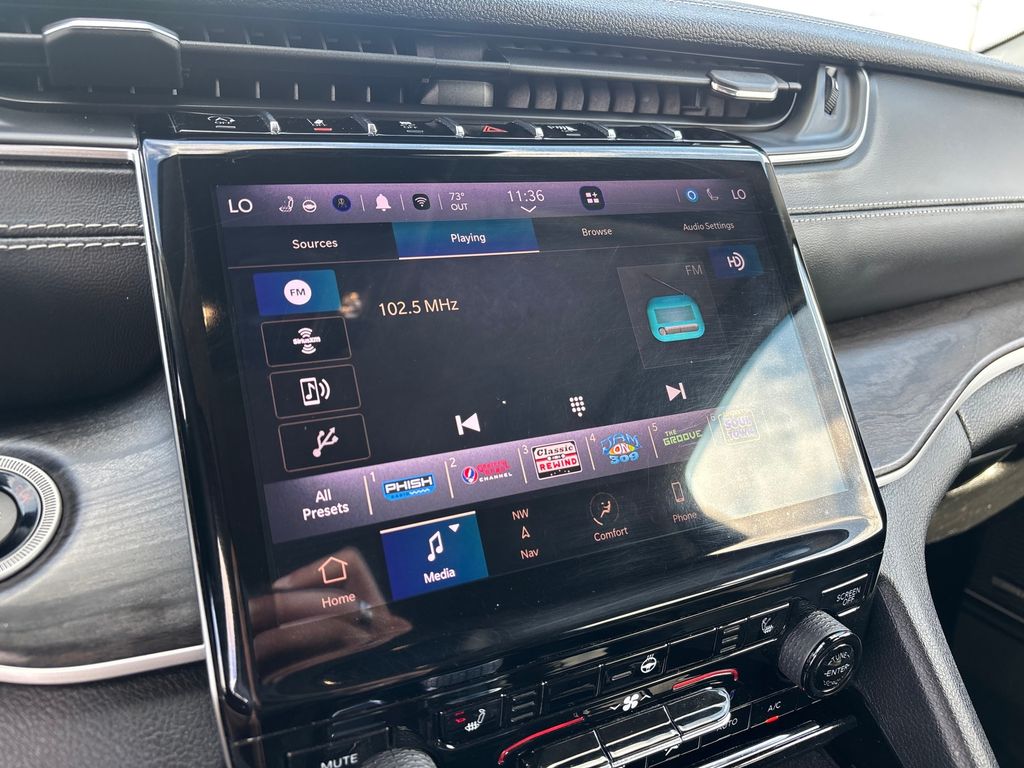 Used Car 2022 Jeep Grand Cherokee  Limited For Sale Under $30,000 In Austin, Texas