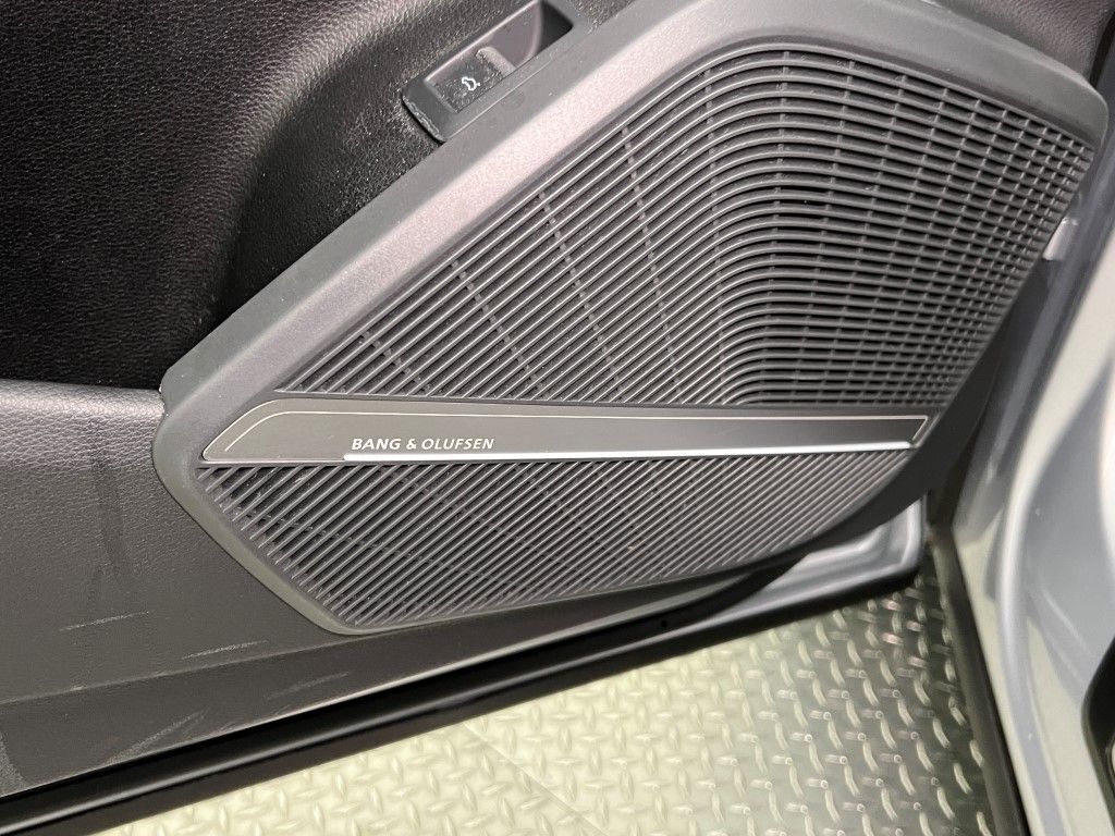 Thumbnail: 2023 Audi Q5 - 32