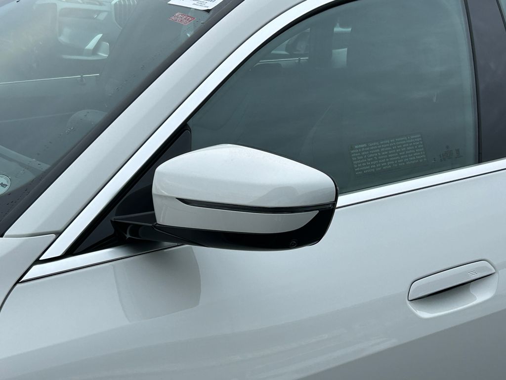 Thumbnail: 2025 BMW i4 - 10