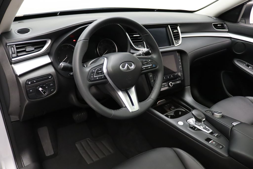 Thumbnail: 2021 INFINITI QX50 - 15