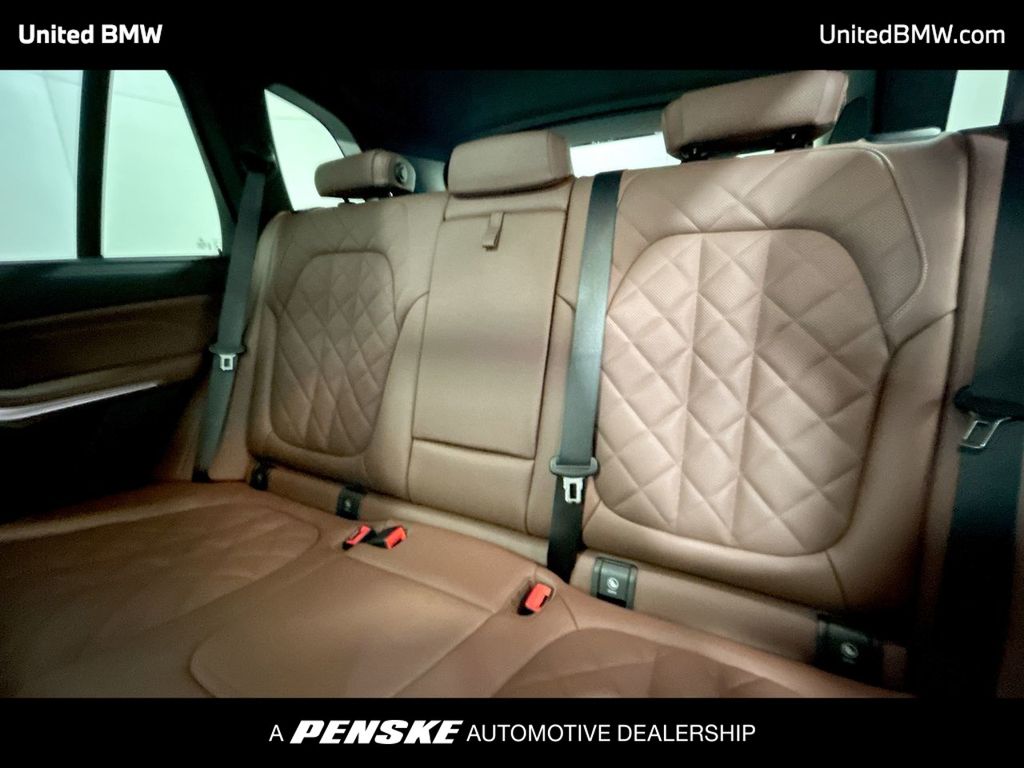 2026 BMW X5 xDrive40i 21