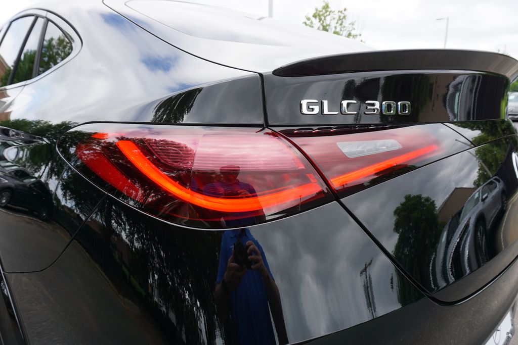 2025 Mercedes-Benz GLC 300 14