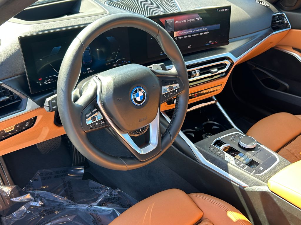 Thumbnail: 2023 BMW 3 Series - 13