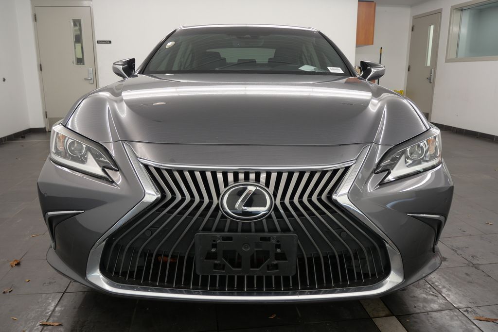 2020 Lexus ES 350 9