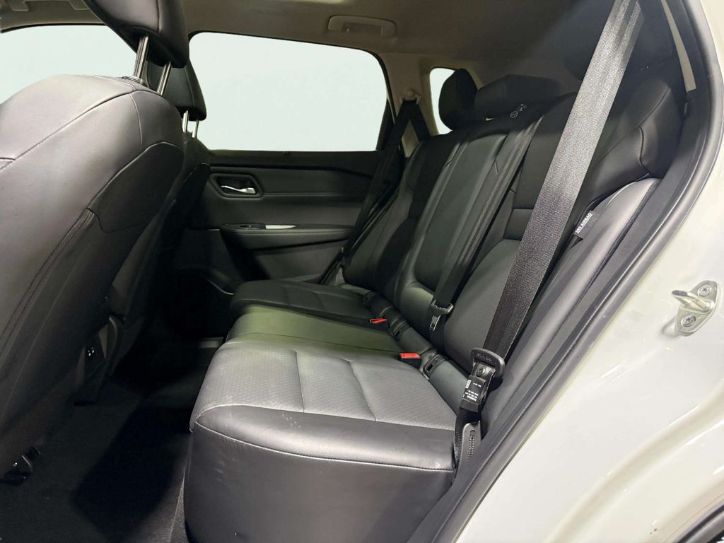 Certified Used 2024 Everest White Pearl Nissan SV image 25